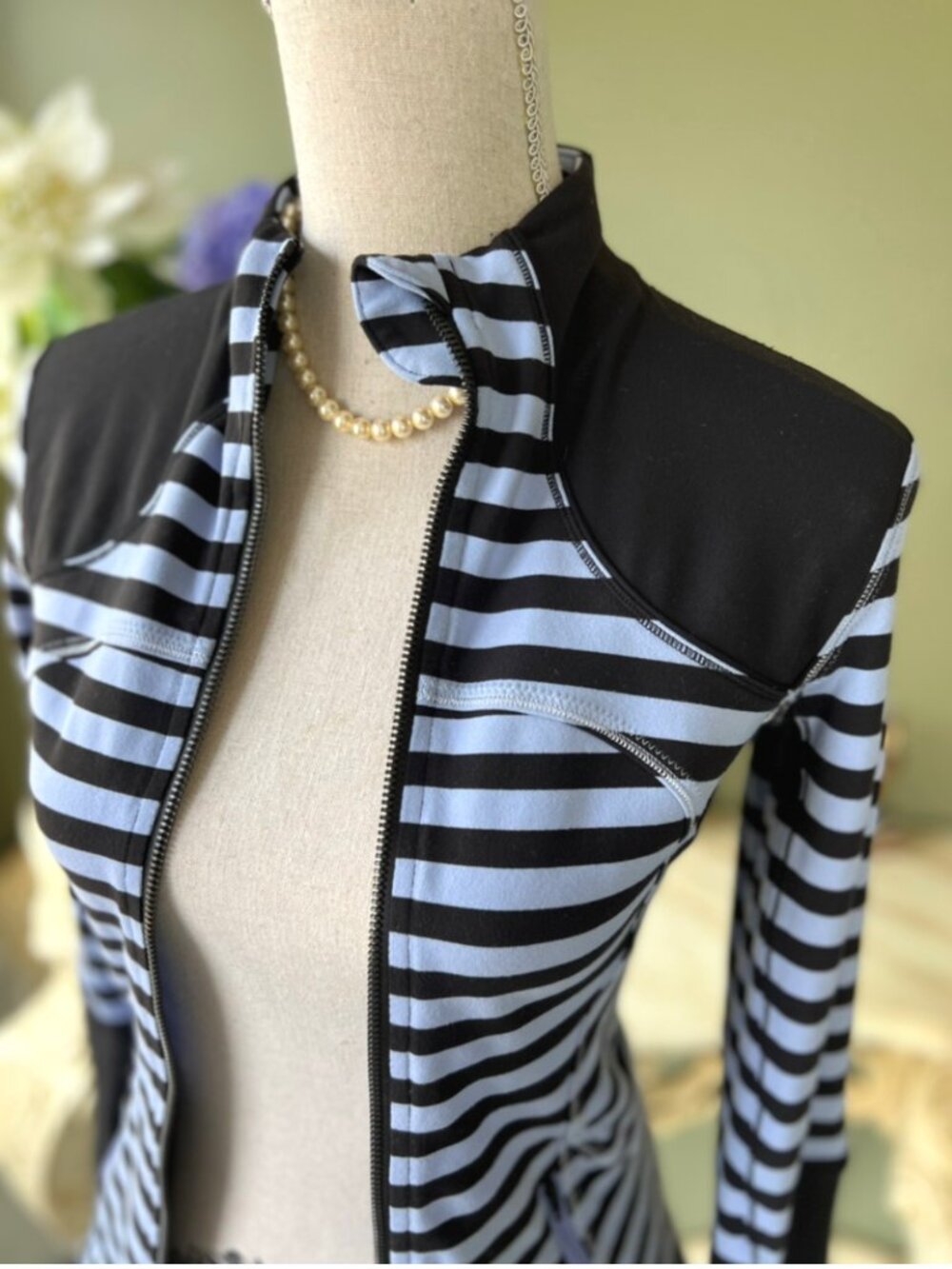 Lululemon Track Jacket - Picture 2 of 10